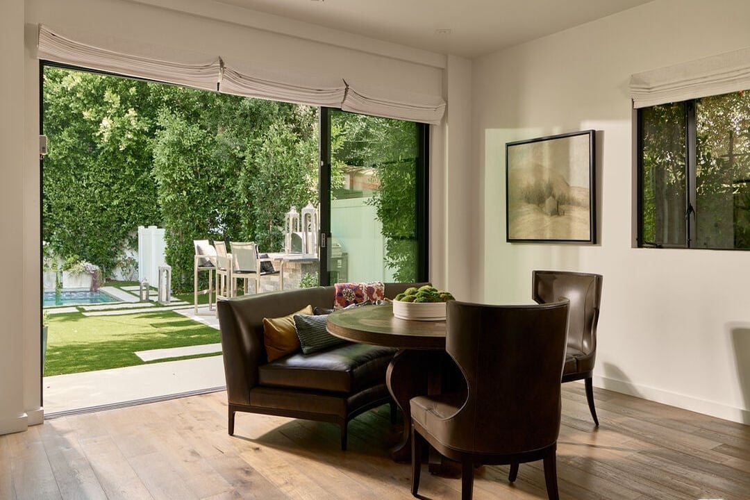 N Bowling Green Way, 90049