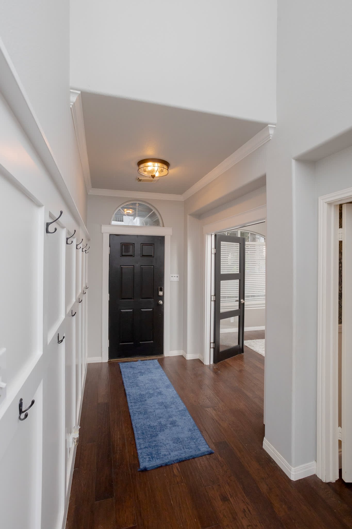 24843 CRESCENT RUN