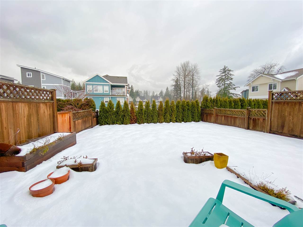 1821 Willow Cres, #4
