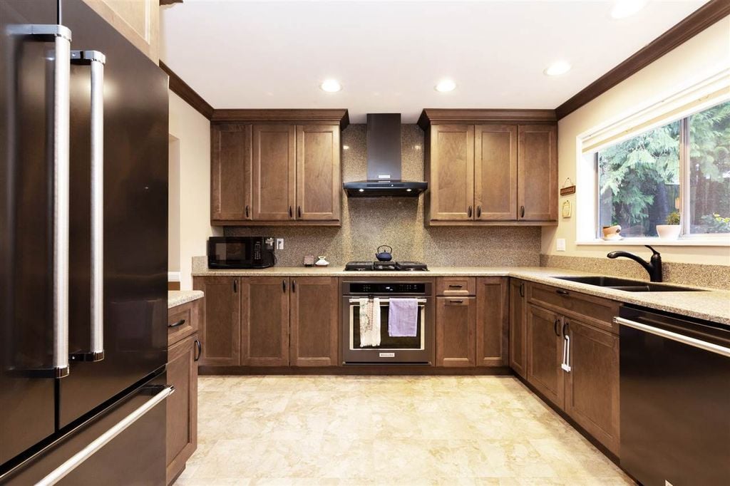 1442 Columbia Ave
