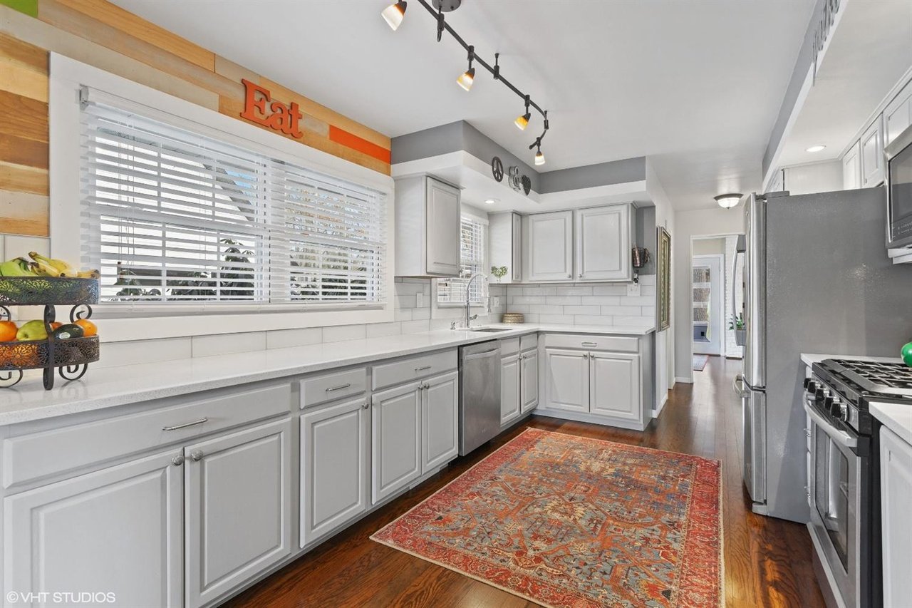 304 Northbrook Dr