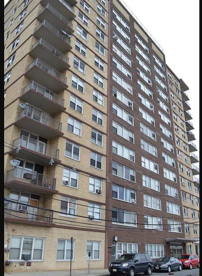 201 N Bridge Plaza #15C, Fort Lee NJ 07022