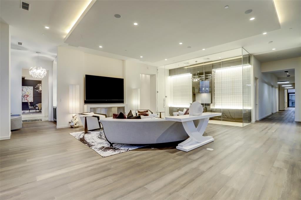 1409 Post Oak Blvd #2801