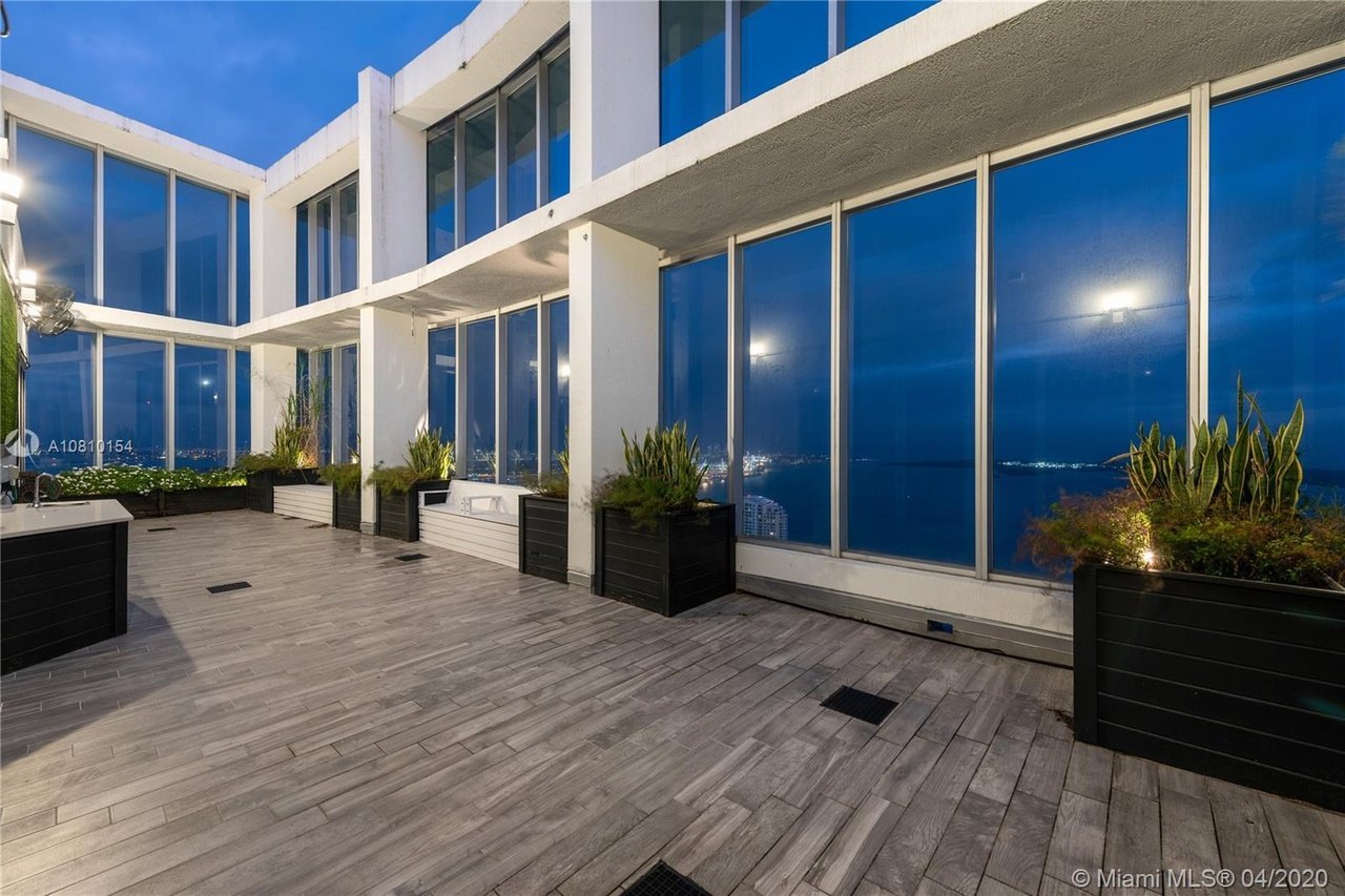 465 Brickell Ave #5701