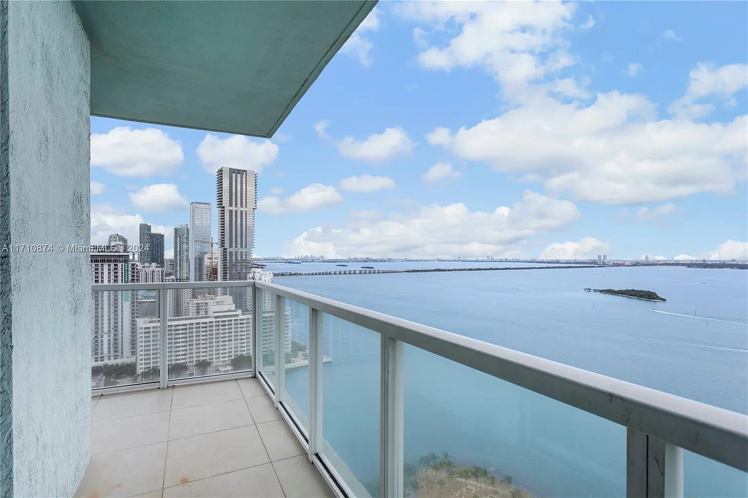 1900 N Bayshore Dr APT 2902