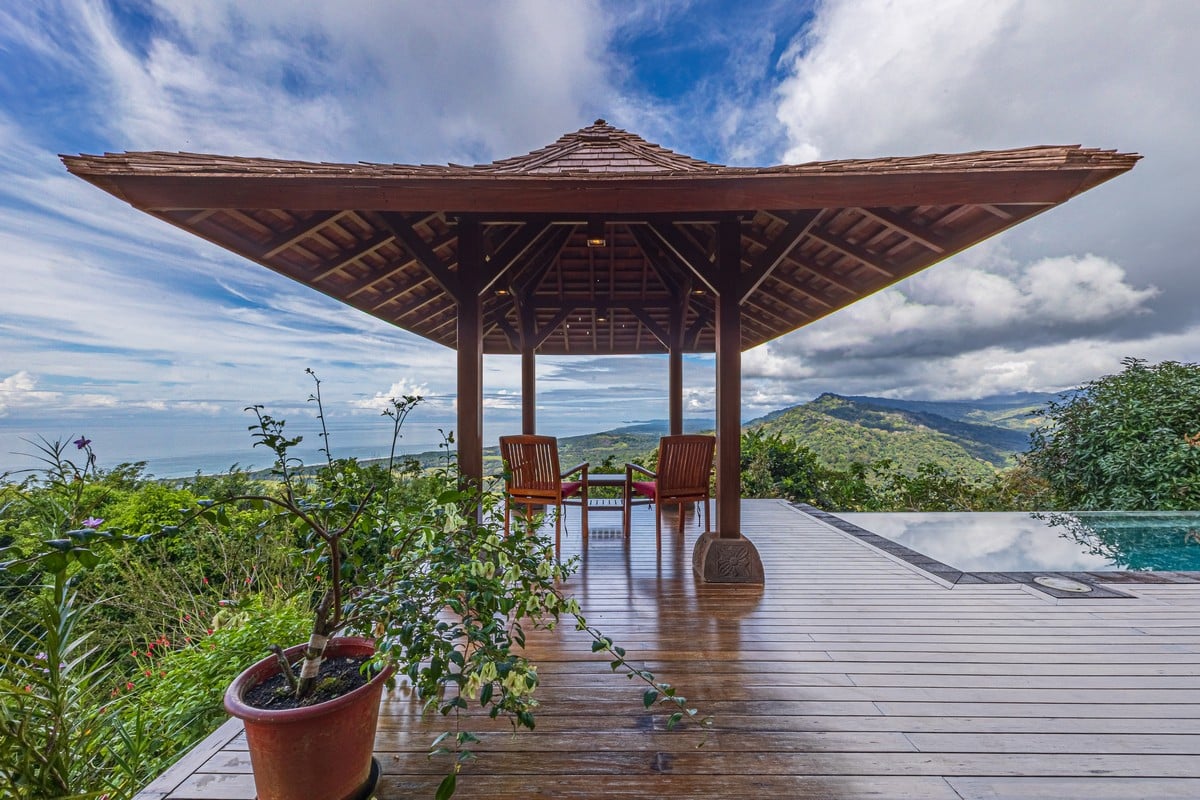 1.37 ACRES – 2 Bedroom Bali Style Home With Pool And THE BEST Ocean View!!!!!