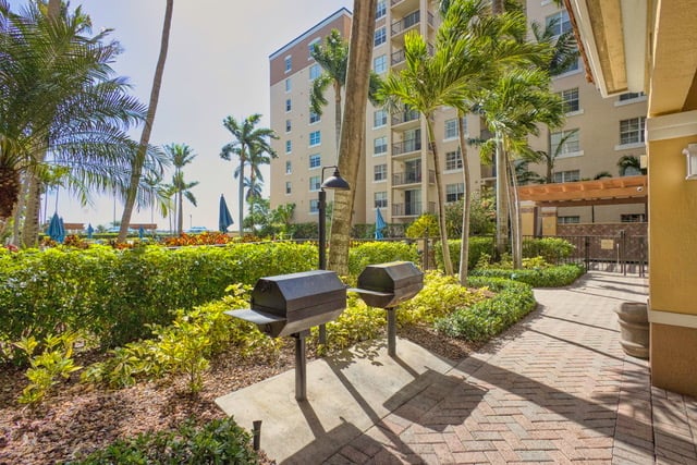 Flagler Pointe Downtown WPB Condos