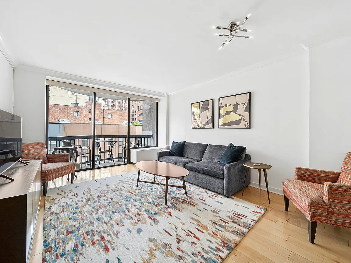 150 E 85th St APT: 5F