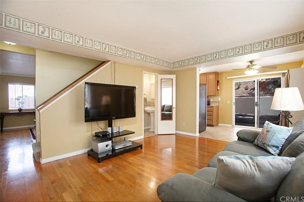 1710 S Mammoth Pl