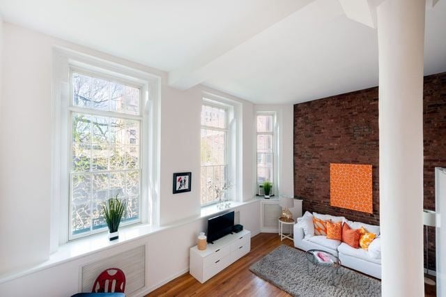 29 King St #3C