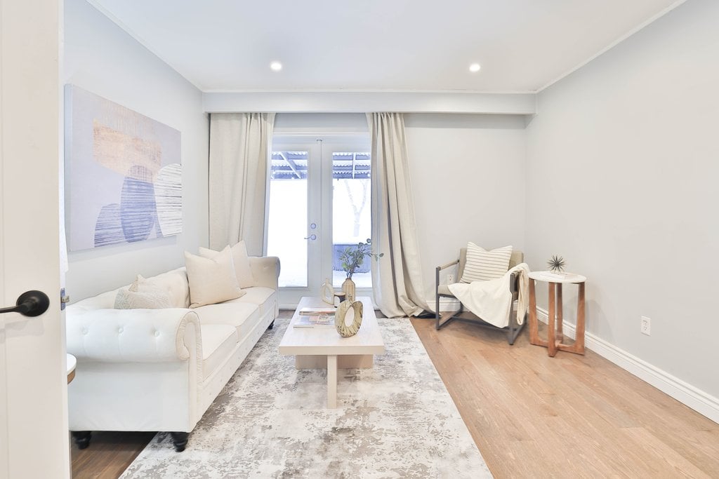 2673 Kingsberry Cres