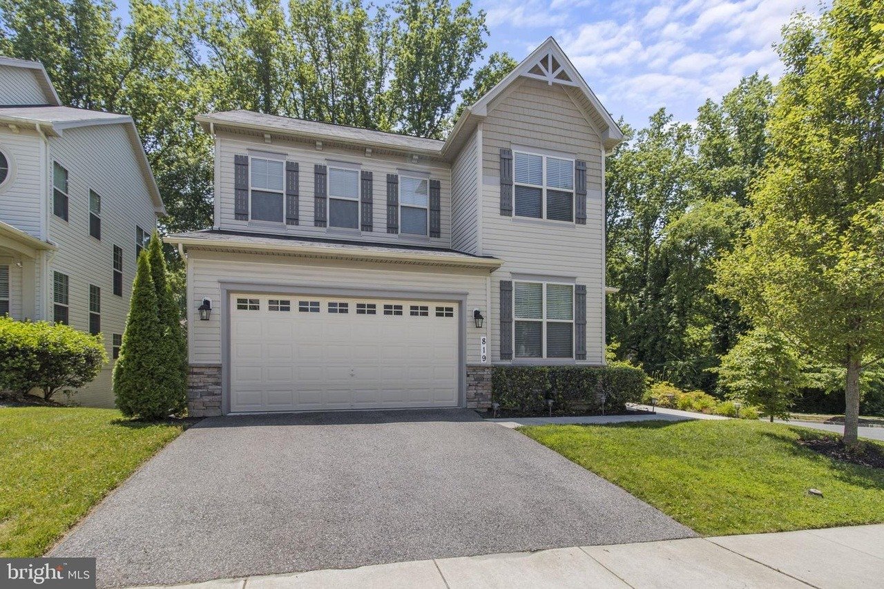 819 Nancy Lynn Ln