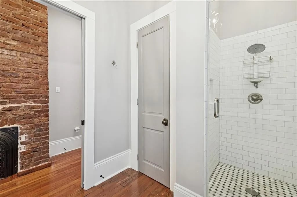 1227 Annunciation St