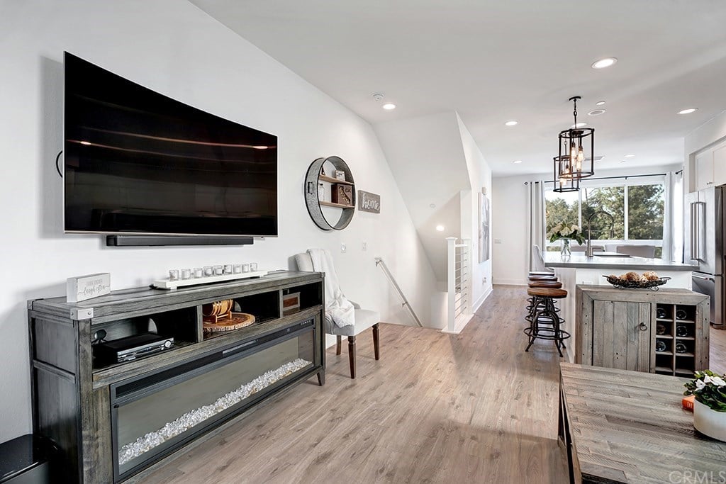 118 S Avenue 50, Unit 505