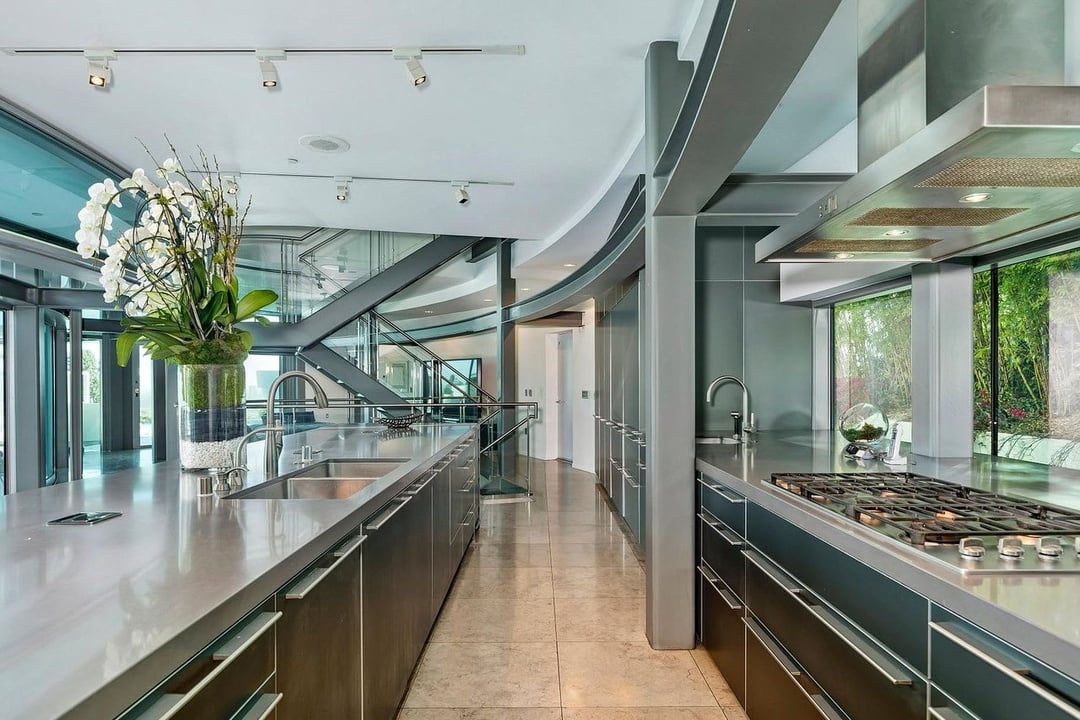 Estate Opulent