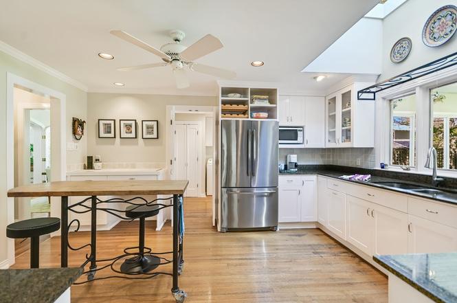 204 W 32nd St