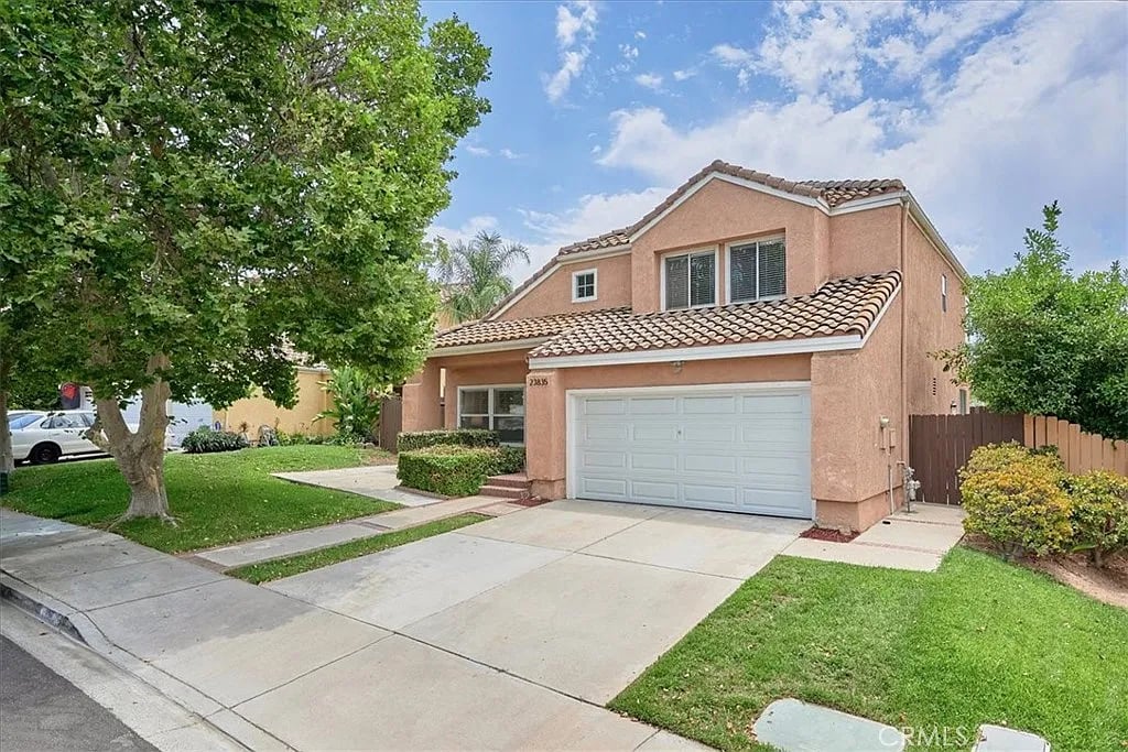 23835 Lone Pine Dr