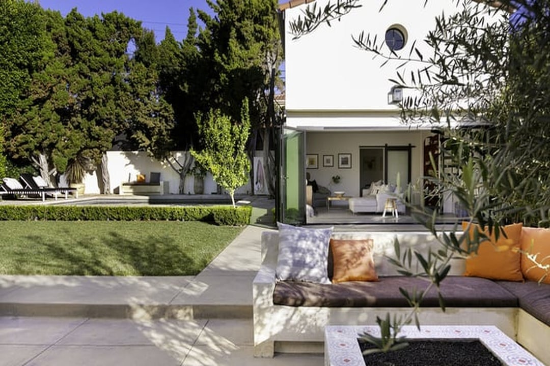 Retreat Crescent
