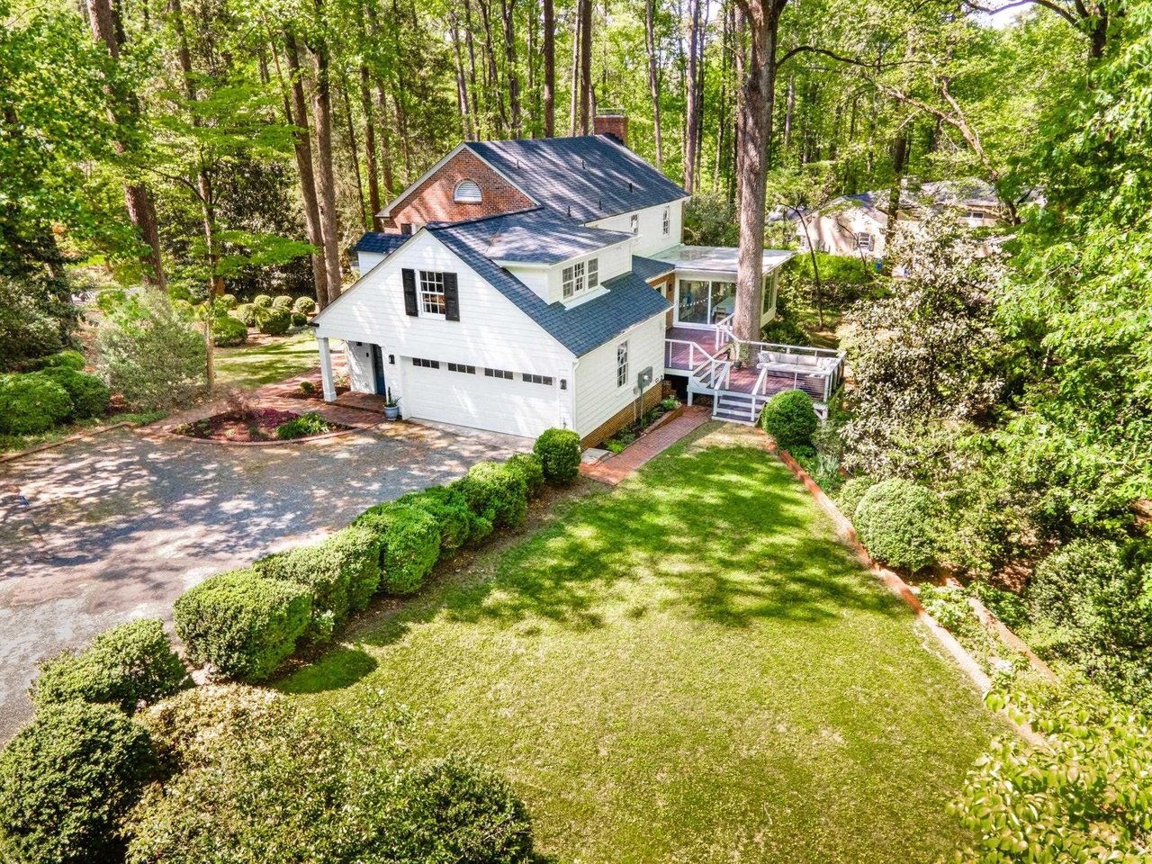 1021 Laurel Hill Rd