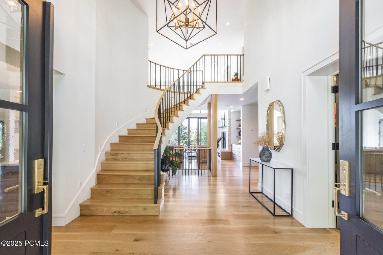 2583 Silver Cloud Ct