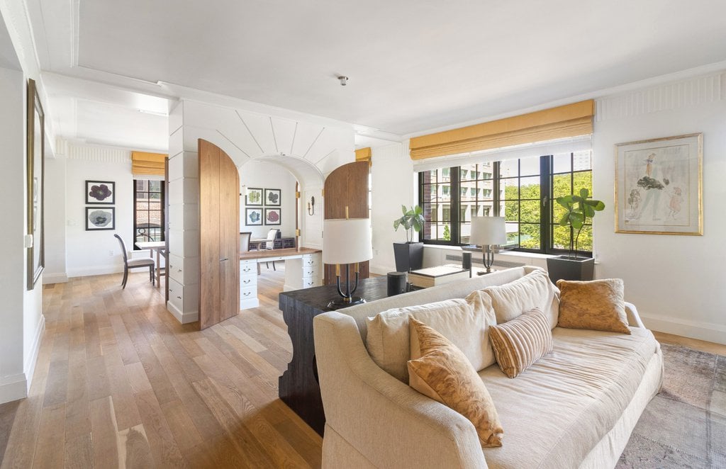 30 Henry Street, #3