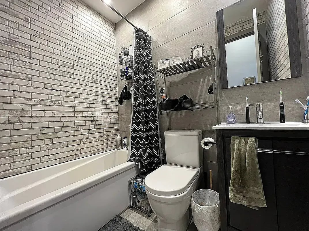 228 Jefferson Street 2L