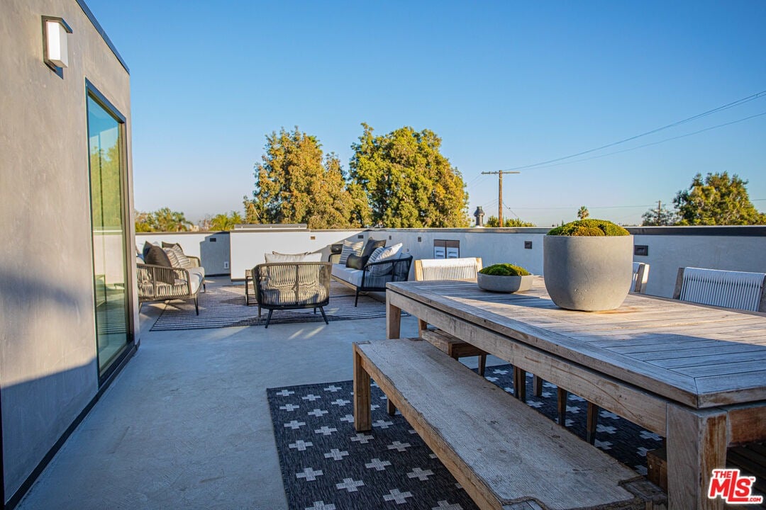 1631 S Durango Ave