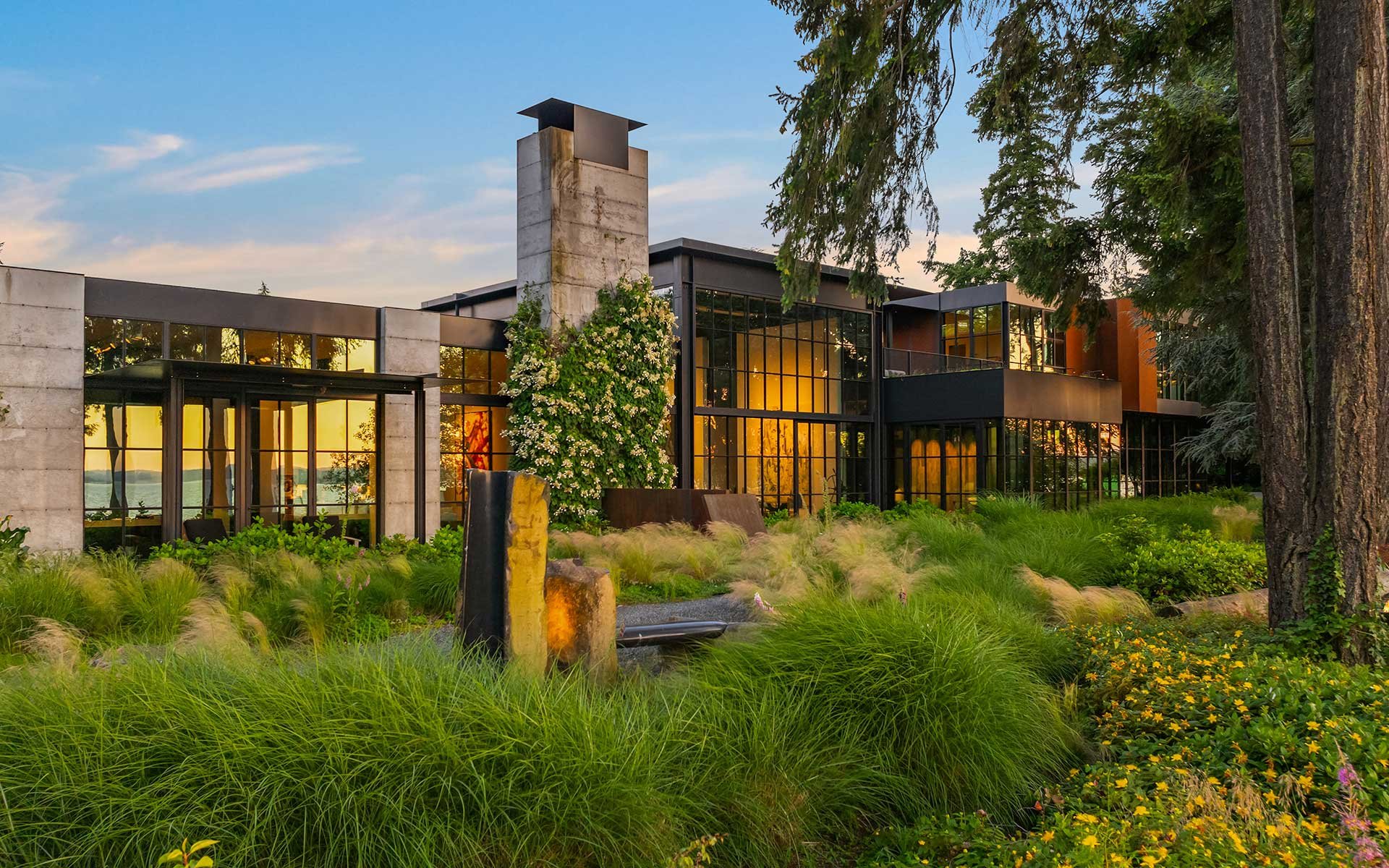 Triptych: A Tom Kundig Masterwork on Lake Washington