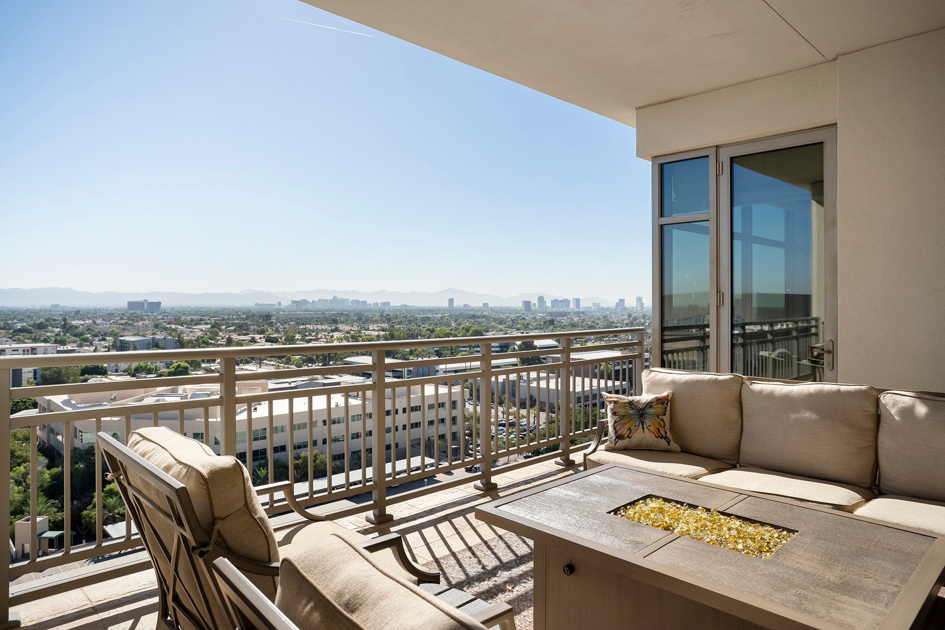 2211 E CAMELBACK Road, 1203
