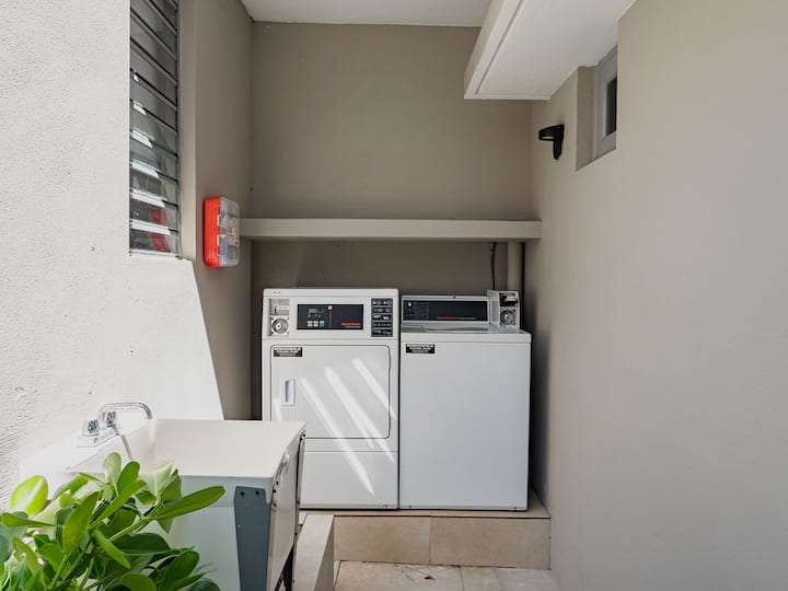 Casa Terra Porto #6 • Bright Corner Unit for 4 - Airbnb