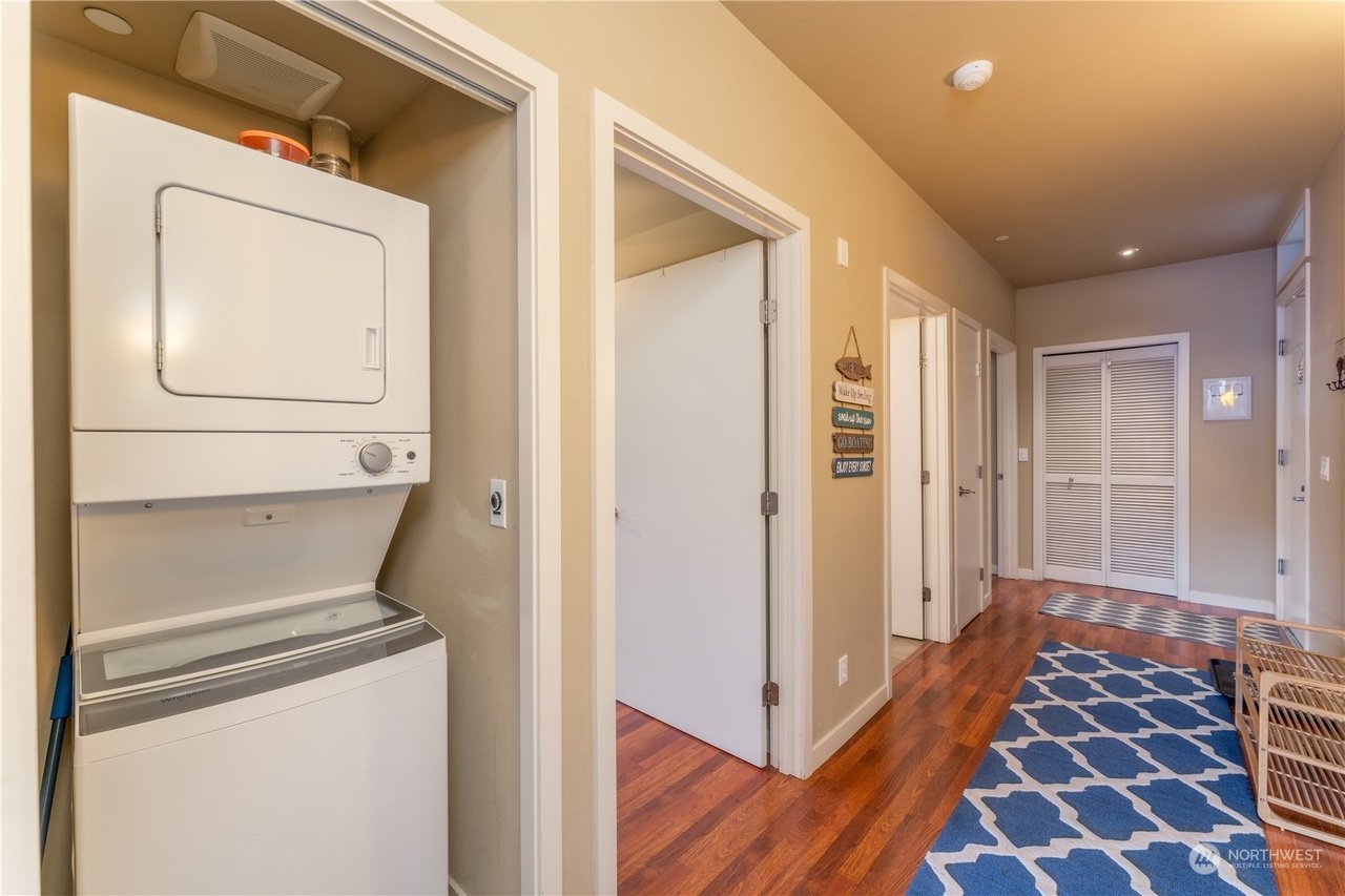 2220 W Woodin Ave #212