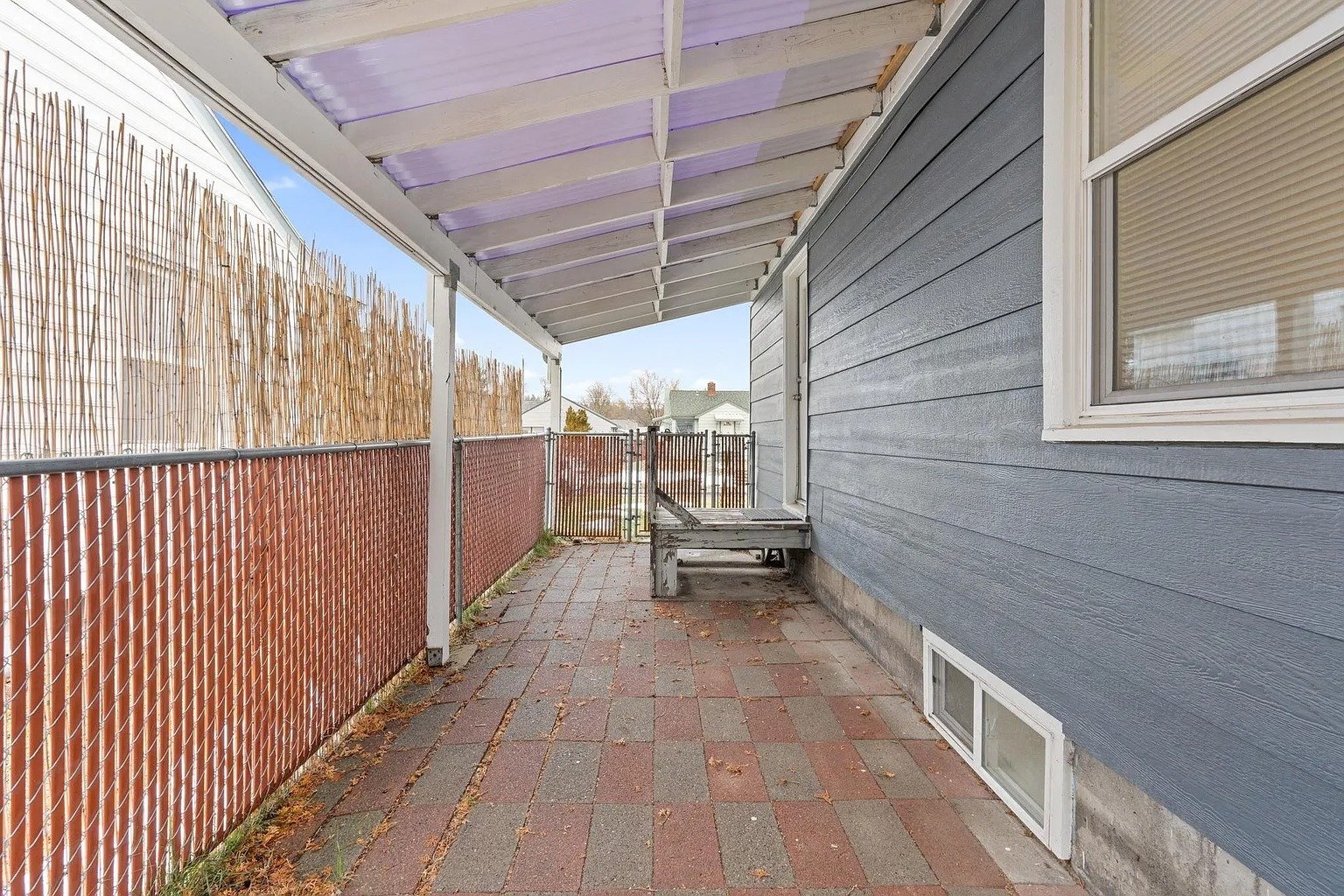 2417 W Sanson Ave