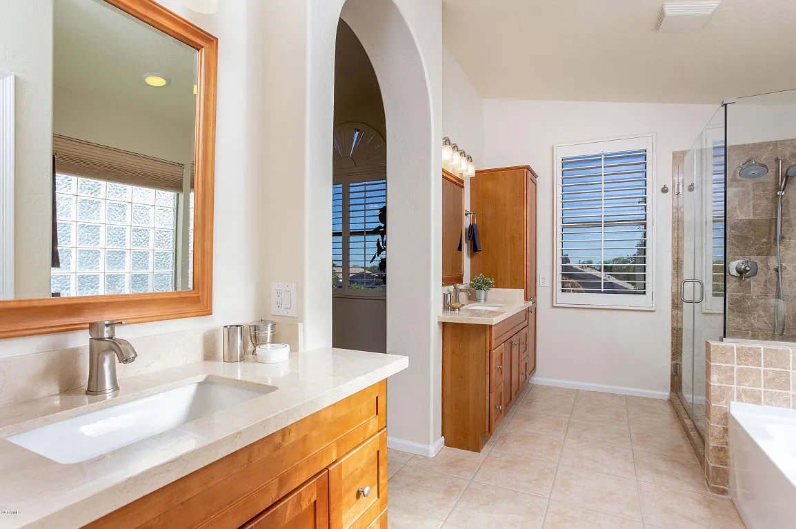 8177 E Rita Dr
