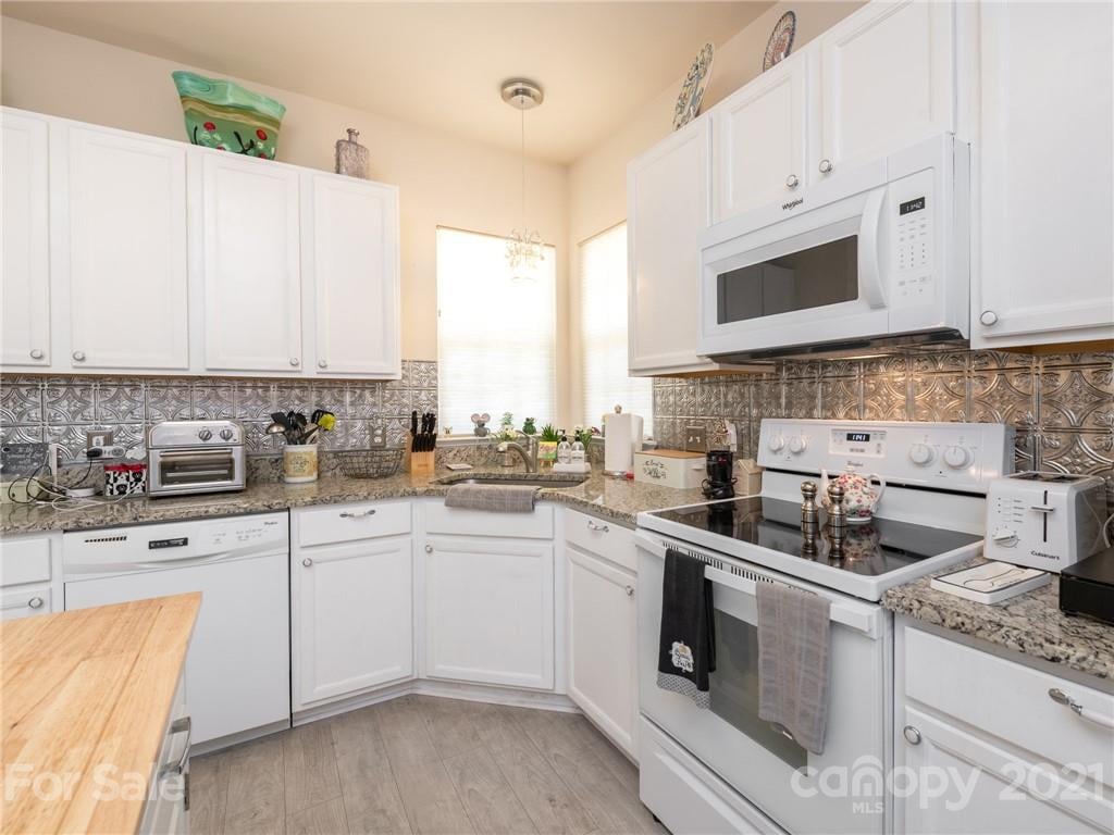 23076 Whimbrel Cir