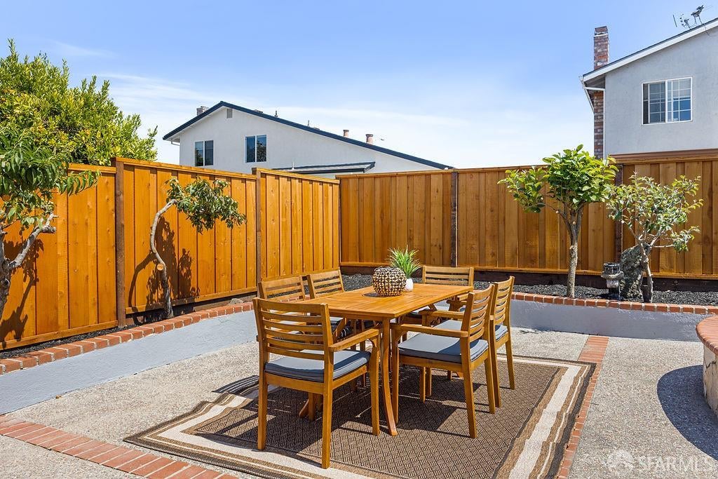 280 La Honda Drive