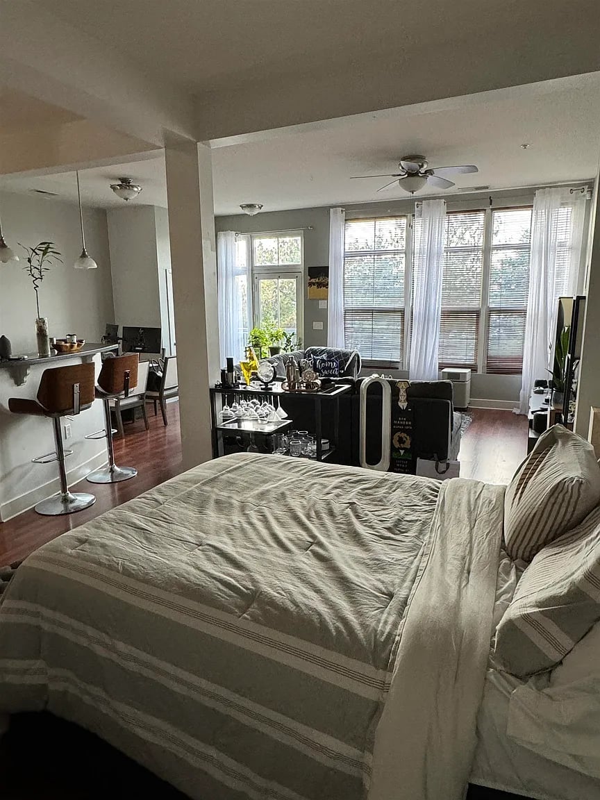 3 Greenwich Dr #89