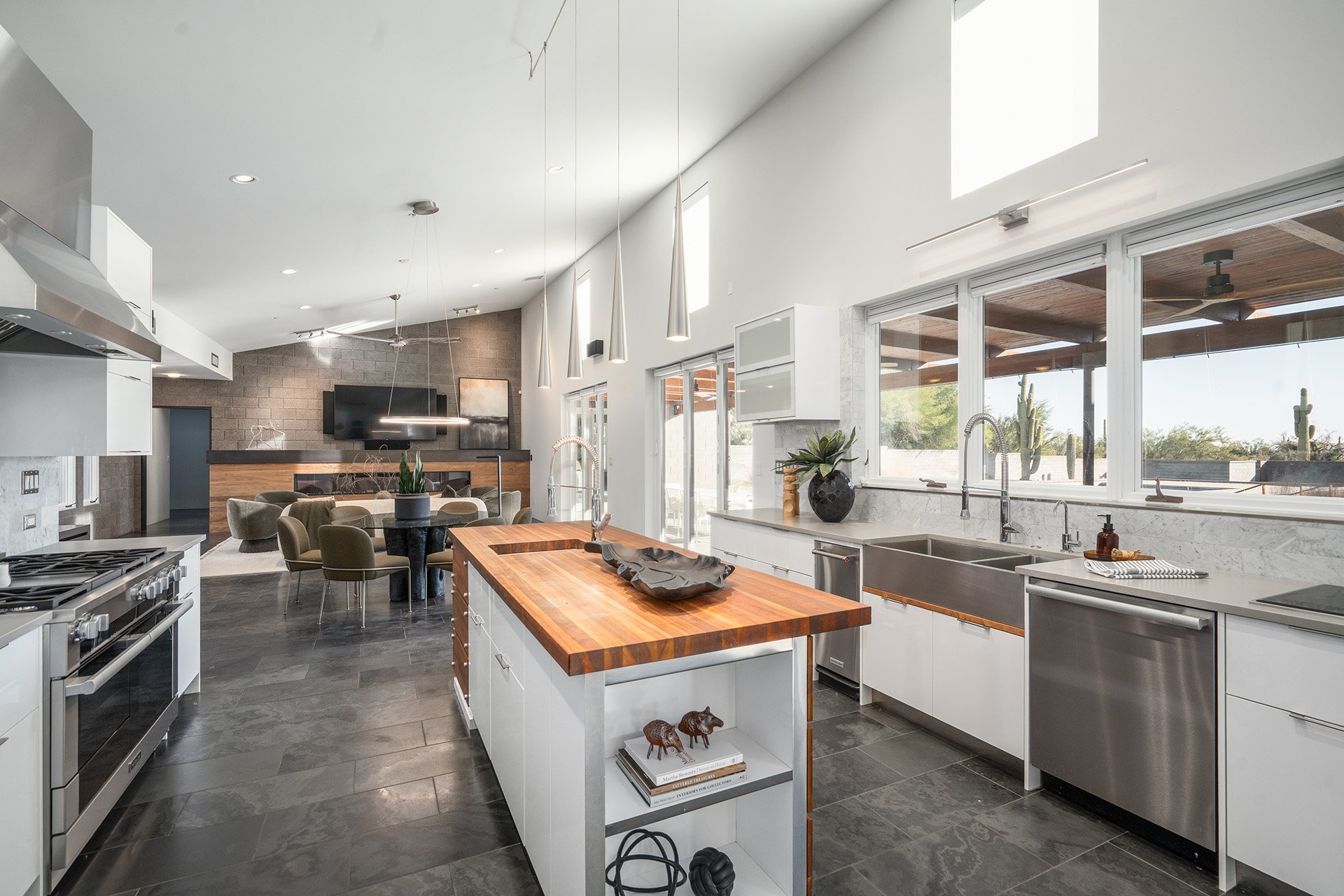 6919 E MONTERRA Way