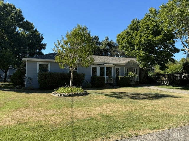 1105 Craig Ave
