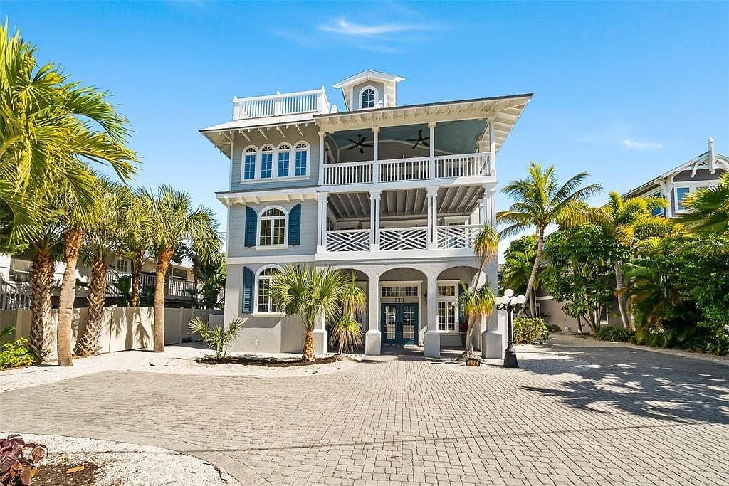 820 North Shore Dr., Anna Maria