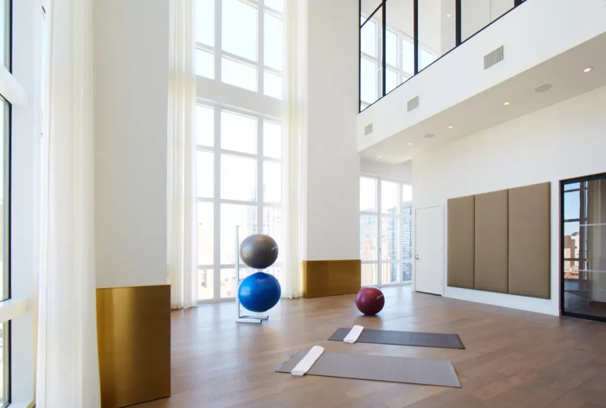305 East 51st - Halcyon - Spacious 1 Bed