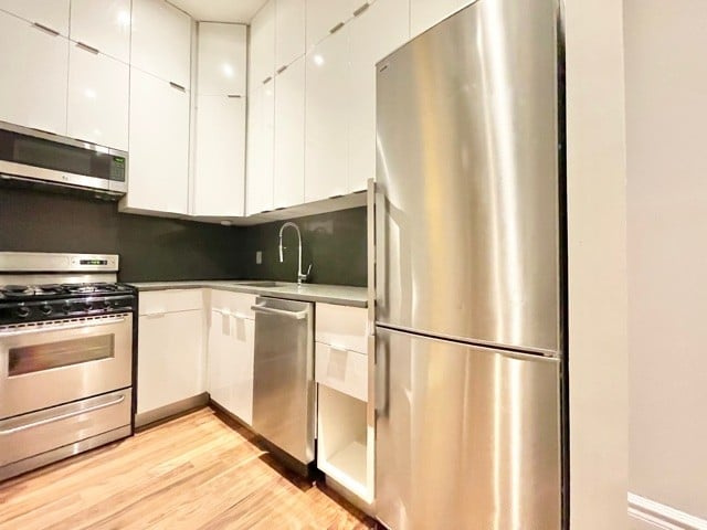 7 East 75th Street, #1D