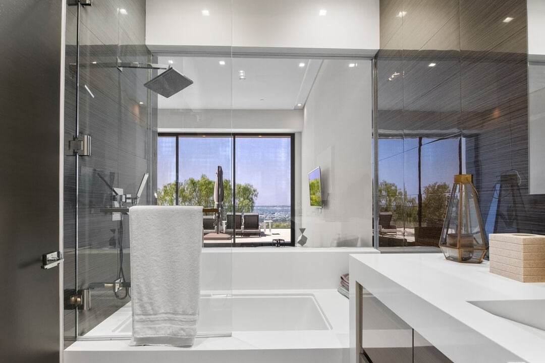 Evercrest Reserve, Mulholland Dr, 90046