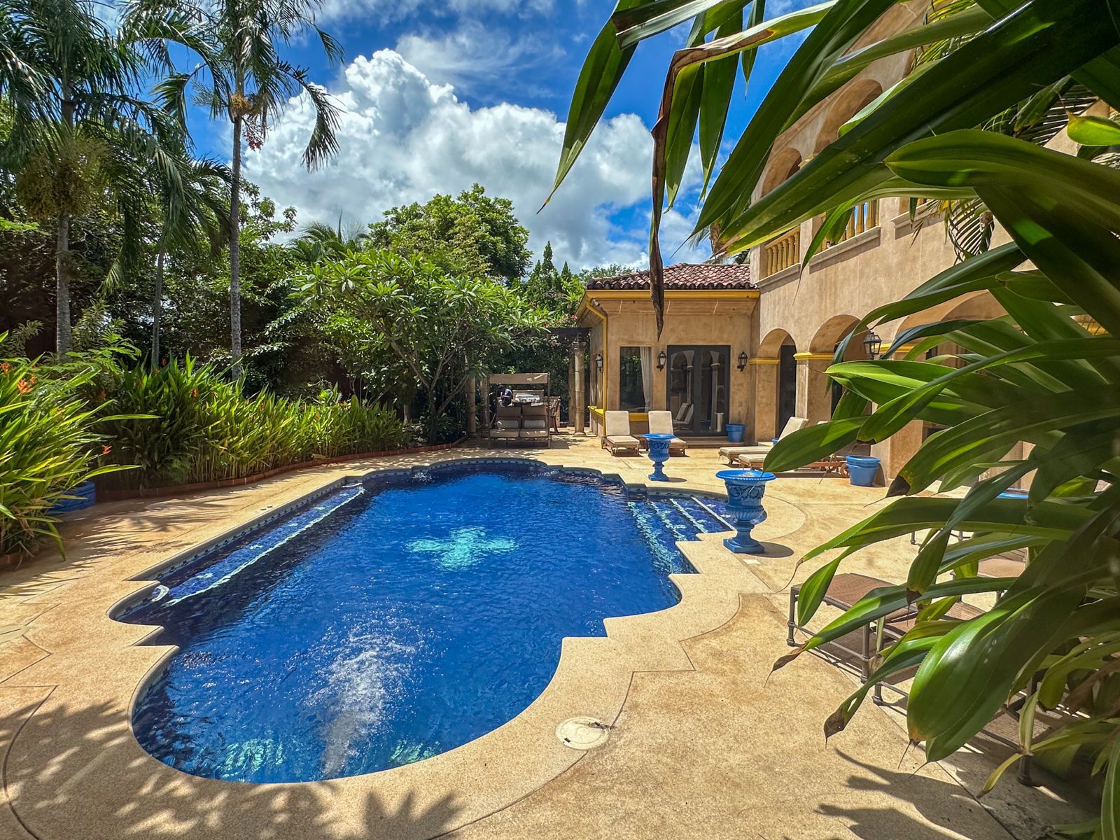 Villa Tuscana | Luxury Golf-Front Tuscan-Style Estate in Hacienda Pinilla