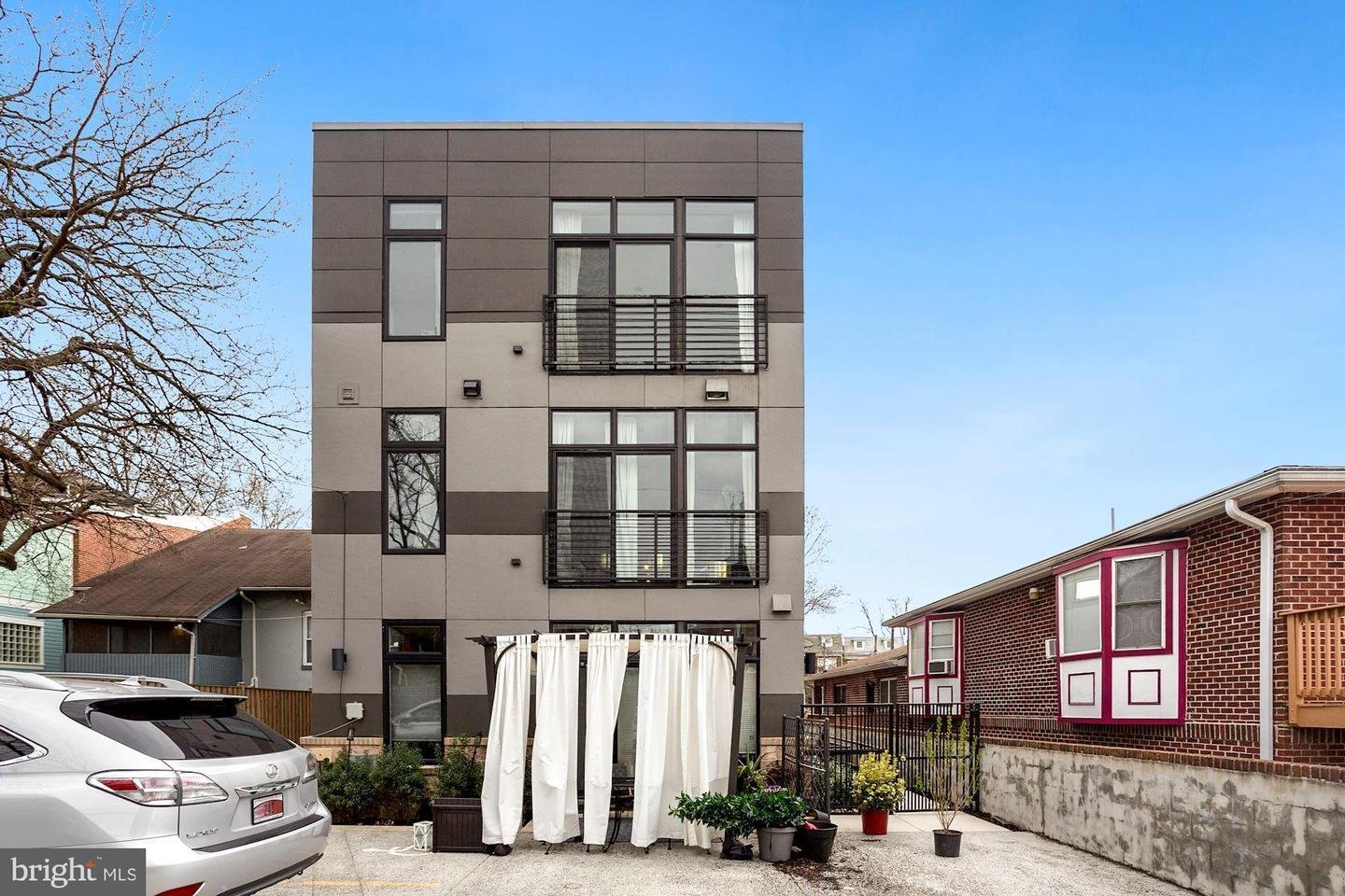 129 Varnum St NW, #6