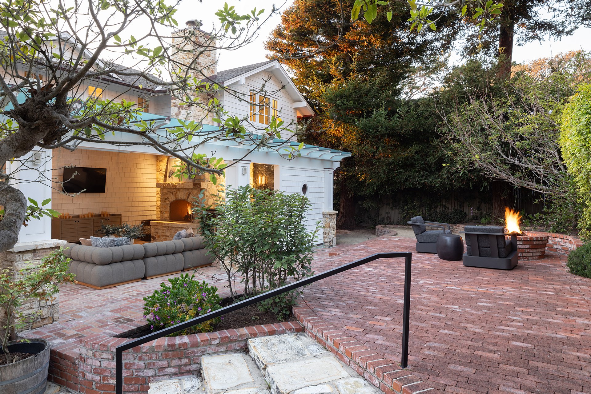Spacious Golden Rectangle Residence