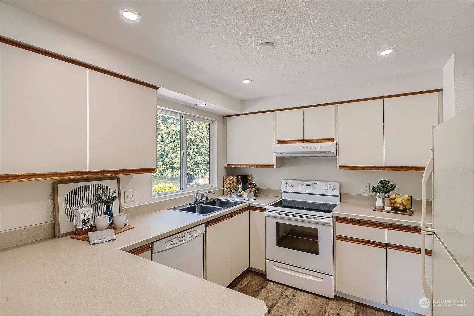 6607 192nd Pl SW