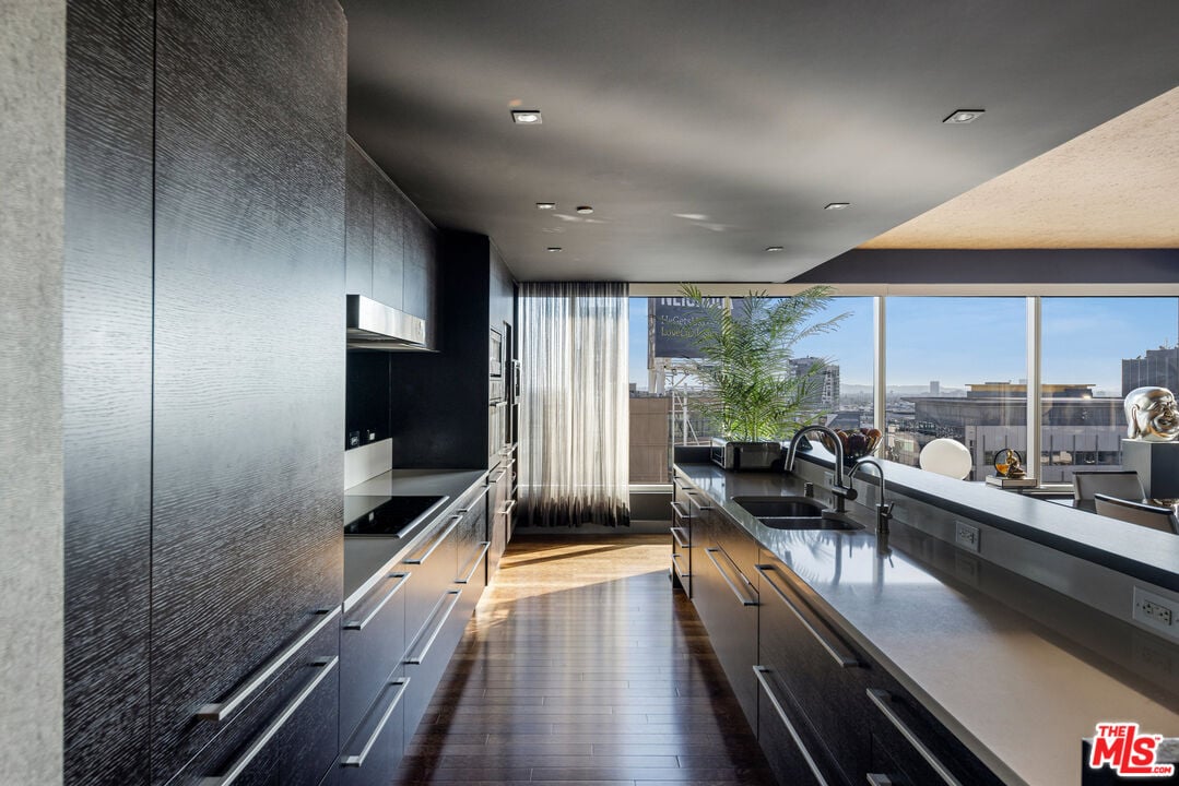 6250 Hollywood Blvd, #14H