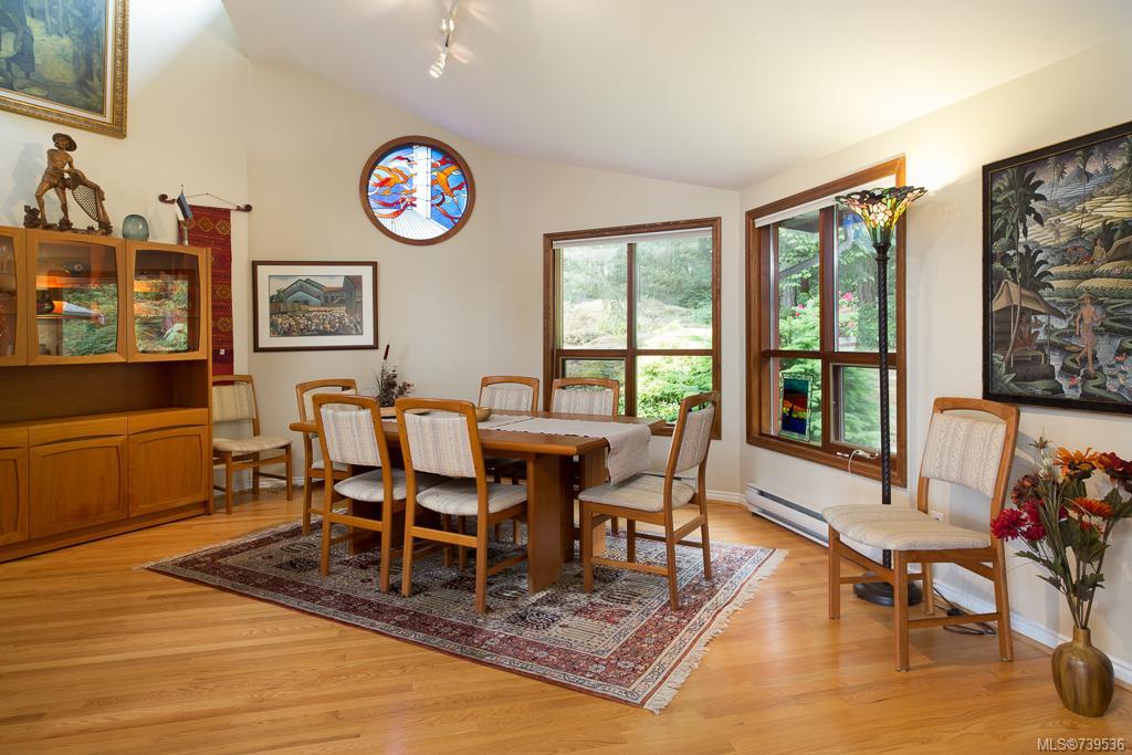 4286 Camsusa Rd, Malahat