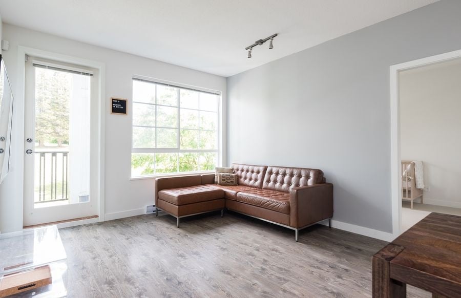 209-555 Foster Ave
