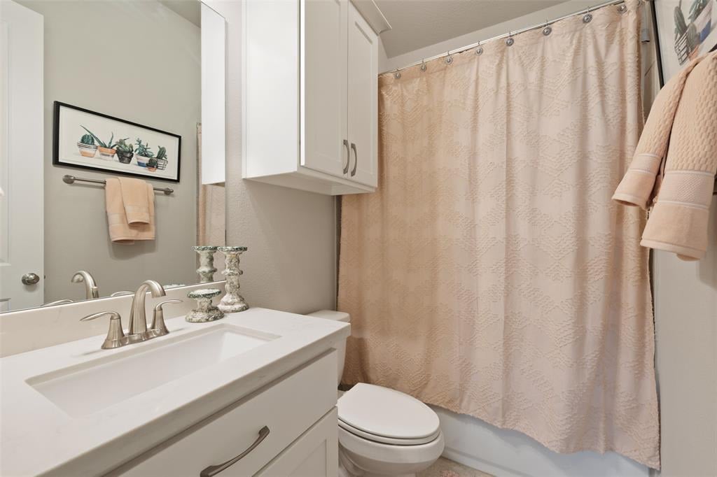 57 Briarwood Ln Bellville, Tx 77418